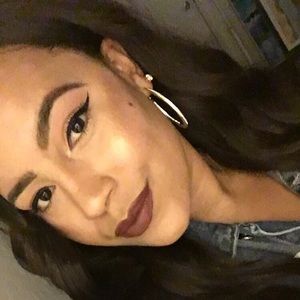 Meet your Posher, Tieara